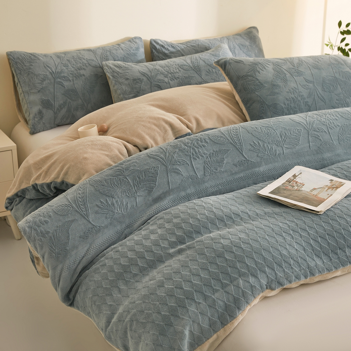 91家纺网 家纺一手货源 找家纺 熙宴家纺 2025新款可拆洗提花牛奶绒新疆棉花被 被子被芯 枪灰+卡其