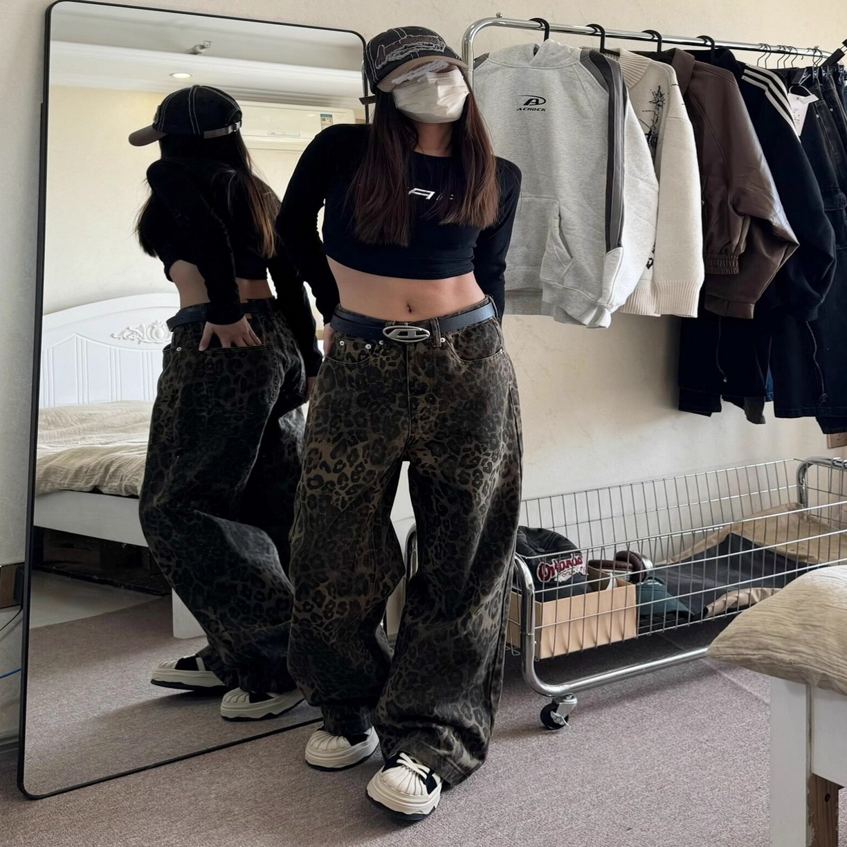 91家纺网 家纺一手货源 找家纺 （总）洛兰沙家居馆【只代发】【只代发】 2025新款只代发 美式高街豹纹阔腿牛仔裤女秋季新款高腰宽松显瘦垂感直筒拖地裤子批发24