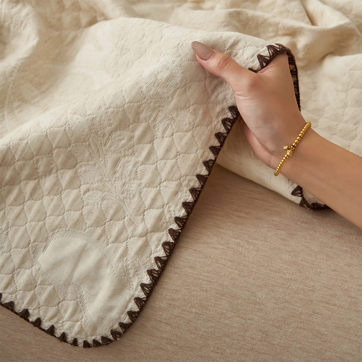 91家纺网 家纺一手货源 找家纺 （总）金鹰 2025新款A类全棉棉麻毛多功能盖毯床盖床单