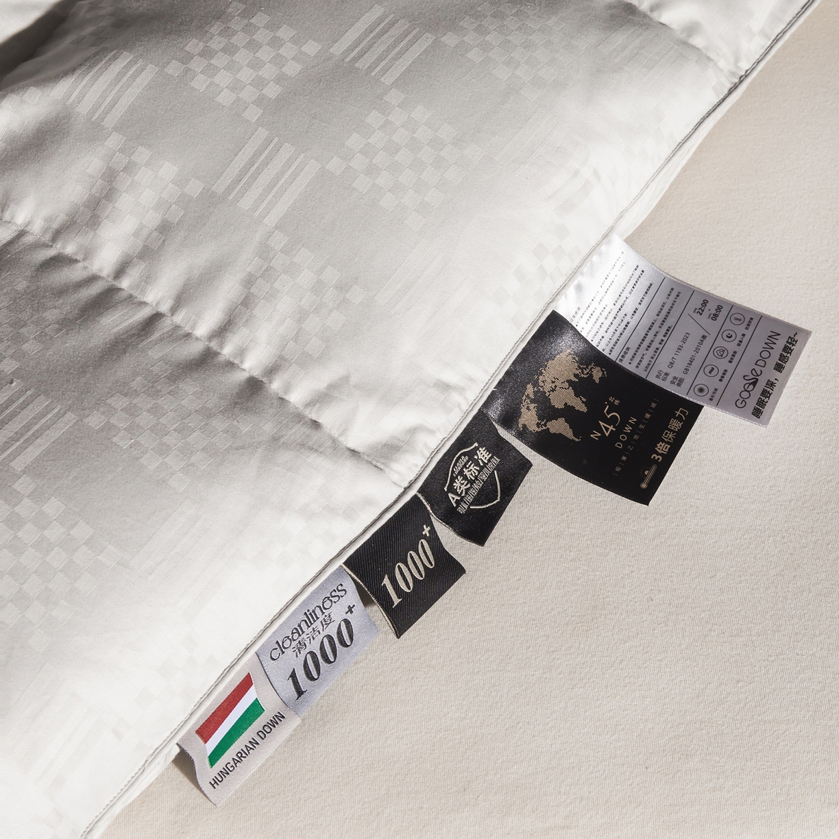 91家纺网 家纺一手货源 找家纺 御眠纺羽绒被壳 2025新款双层全棉提花羽绒被壳华夫格 华夫格灰