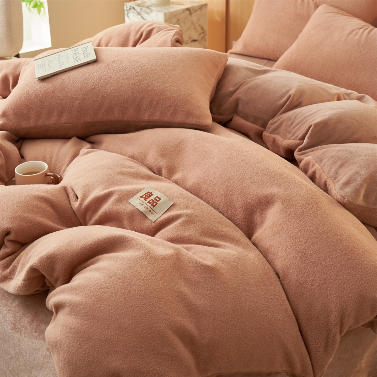 91家纺网 家纺一手货源 找家纺 金鹰 2025新款羊驼绒牛奶绒四件套保暖套件 羊驼绒-焦糖