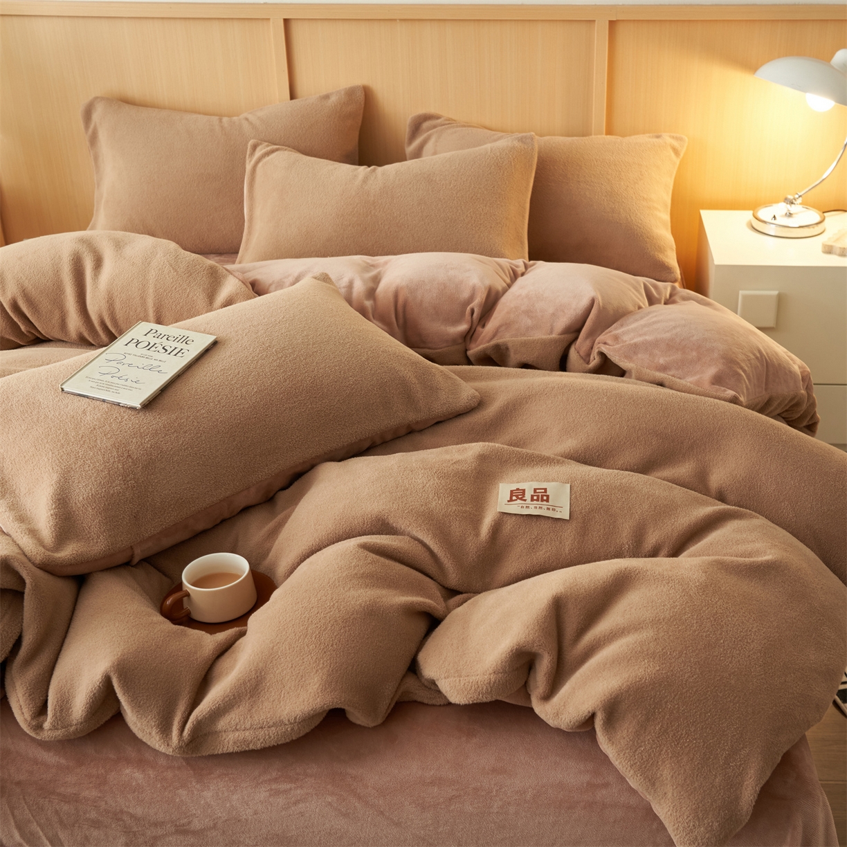 91家纺网 家纺一手货源 找家纺 金鹰 2025新款羊驼绒牛奶绒四件套保暖套件 羊驼绒-咖啡