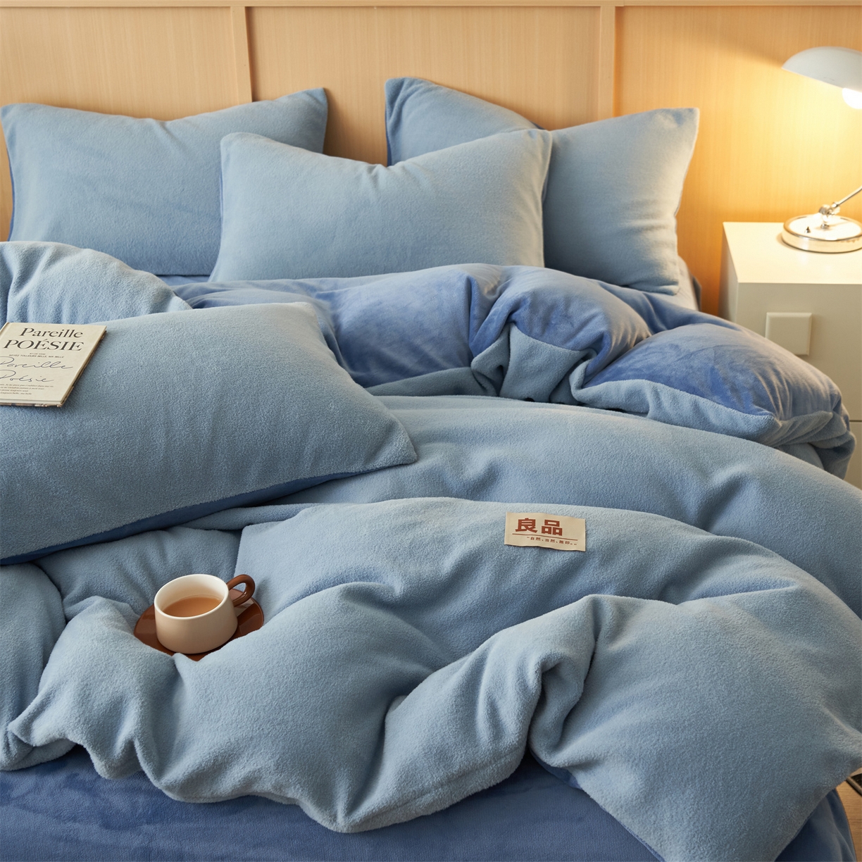 91家纺网 家纺一手货源 找家纺 金鹰 2025新款羊驼绒牛奶绒四件套保暖套件 羊驼绒-蓝色