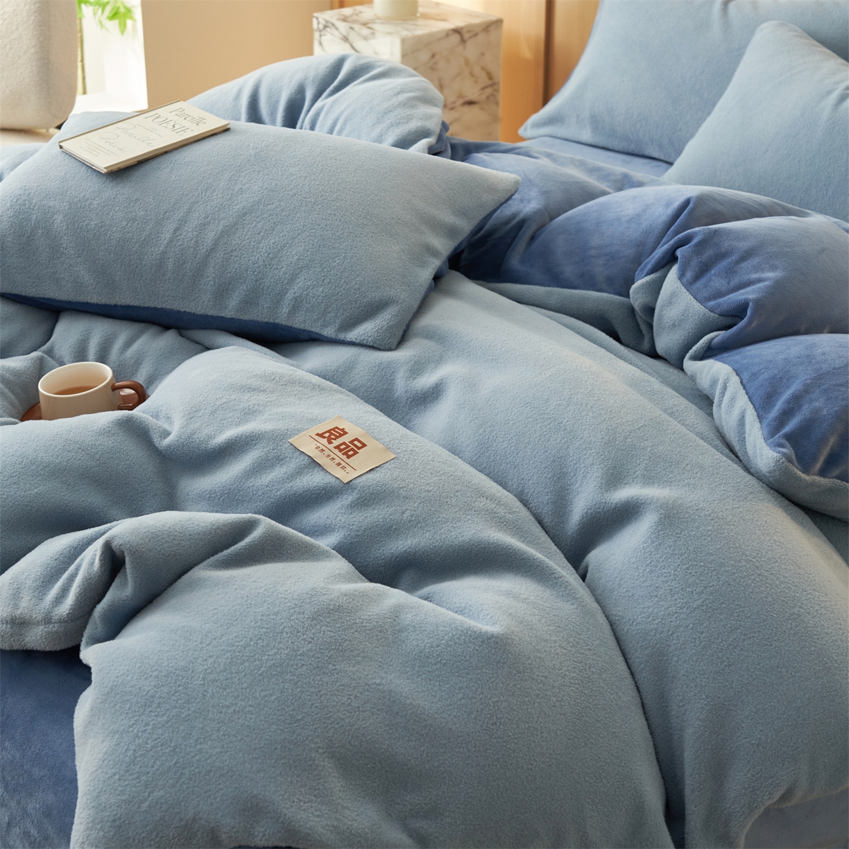 91家纺网 家纺一手货源 找家纺 金鹰 2025新款羊驼绒牛奶绒四件套保暖套件 羊驼绒-蓝色