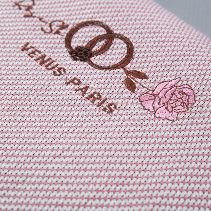 91家纺网 家纺一手货源 找家纺 大黄蜂家居家纺 2025新款艾草冰滕乳胶枕套含芯 爱情海粉