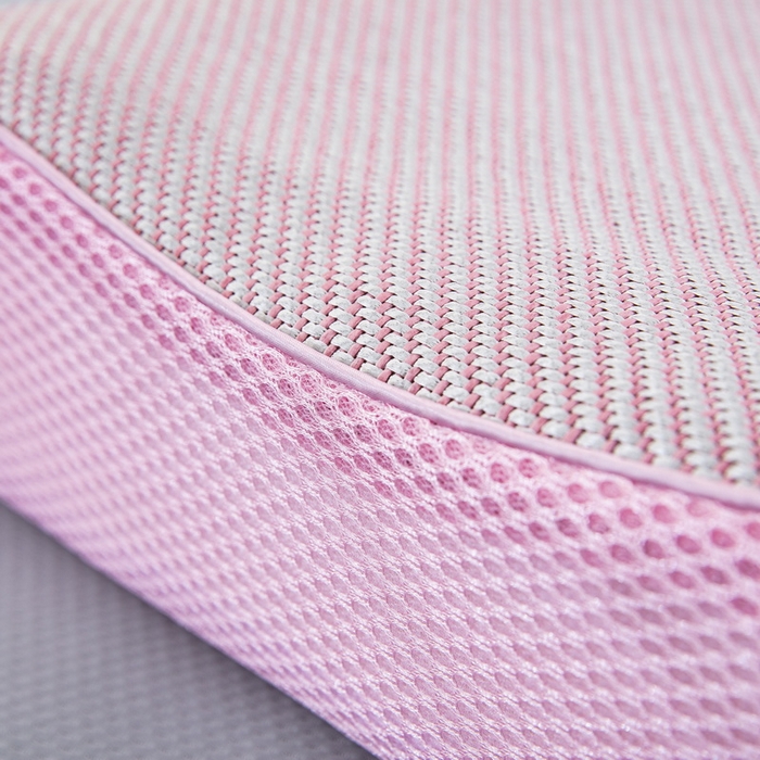 91家纺网 家纺一手货源 找家纺 大黄蜂家居家纺 2025新款艾草冰滕乳胶枕套含芯 爱情海粉