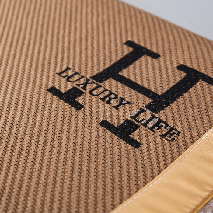 91家纺网 家纺一手货源 找家纺 大黄蜂家居家纺 2025新款艾草冰滕乳胶枕套含芯 拼色H款黄