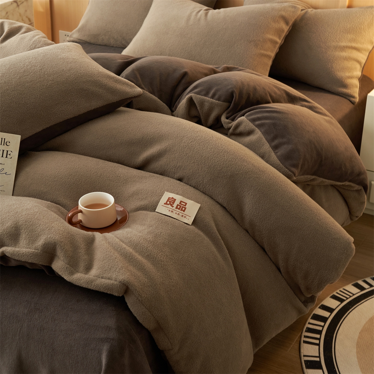 91家纺网 家纺一手货源 找家纺 金鹰 2025新款羊驼绒牛奶绒四件套保暖套件 羊驼绒-深咖
