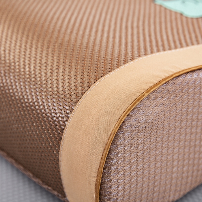 91家纺网 家纺一手货源 找家纺 大黄蜂家居家纺 2025新款艾草冰滕乳胶枕套含芯 拼色款恐龙黄