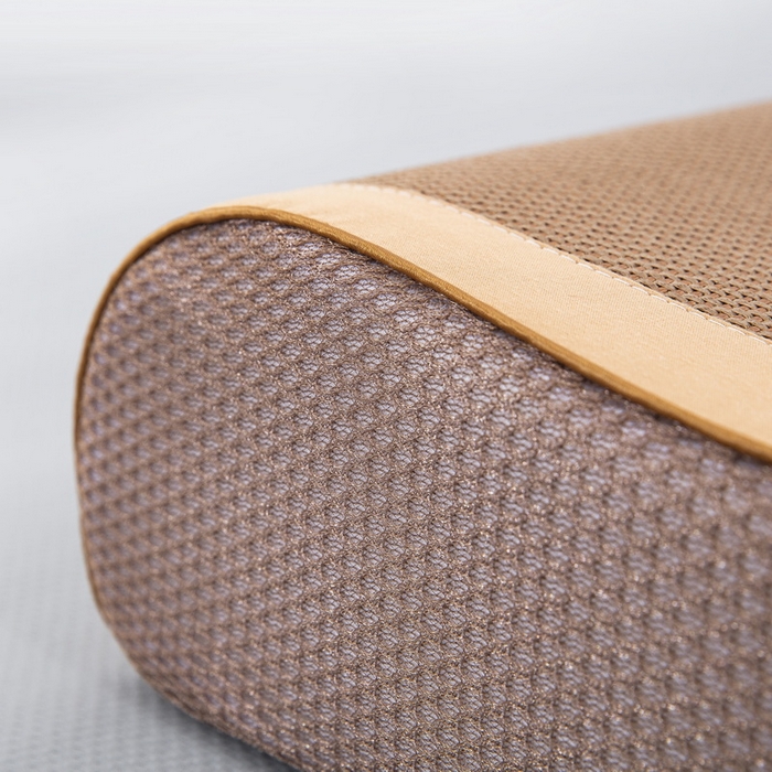 91家纺网 家纺一手货源 找家纺 大黄蜂家居家纺 2025新款艾草冰滕乳胶枕套含芯 拼色款恐龙黄