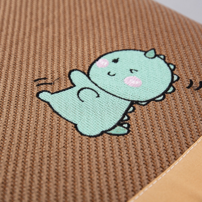 91家纺网 家纺一手货源 找家纺 大黄蜂家居家纺 2025新款艾草冰滕乳胶枕套含芯 拼色款恐龙黄