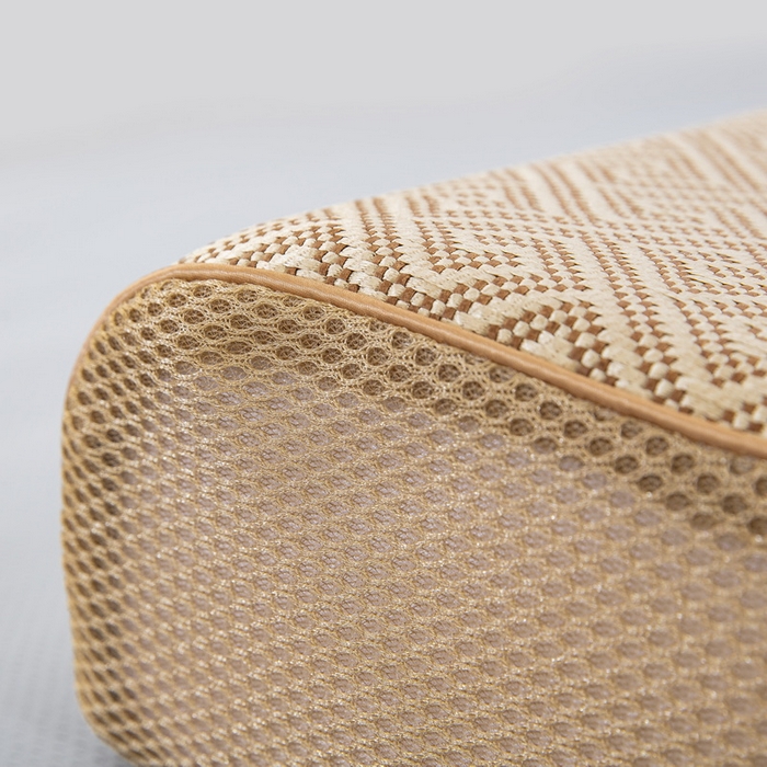 91家纺网 家纺一手货源 找家纺 大黄蜂家居家纺 2025新款艾草冰滕乳胶枕套含芯 如意格英文熊