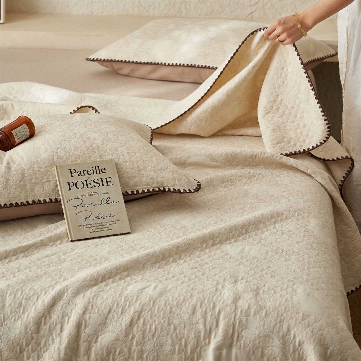 91家纺网 家纺一手货源 找家纺 金鹰 2025新款A类全棉棉麻毛多功能盖毯床盖床单 丛林兔