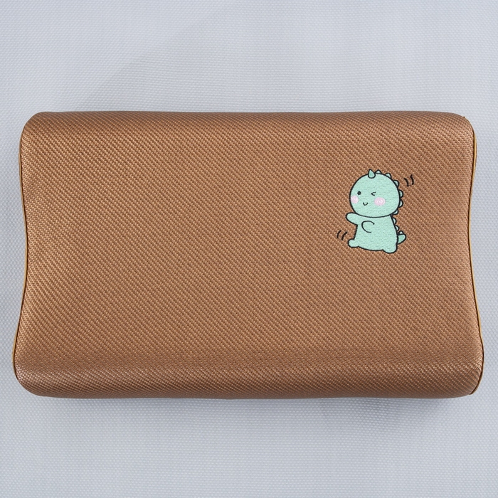 91家纺网 家纺一手货源 找家纺 大黄蜂家居家纺 2025新款艾草冰滕乳胶枕套含芯 小恐龙黄