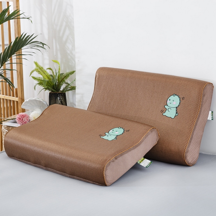 91家纺网 家纺一手货源 找家纺 大黄蜂家居家纺 2025新款艾草冰滕乳胶枕套含芯 小恐龙黄