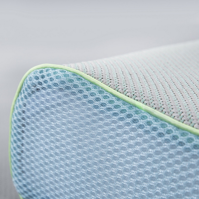 91家纺网 家纺一手货源 找家纺 大黄蜂家居家纺 2025新款艾草冰滕乳胶枕套含芯 小熊猫绿