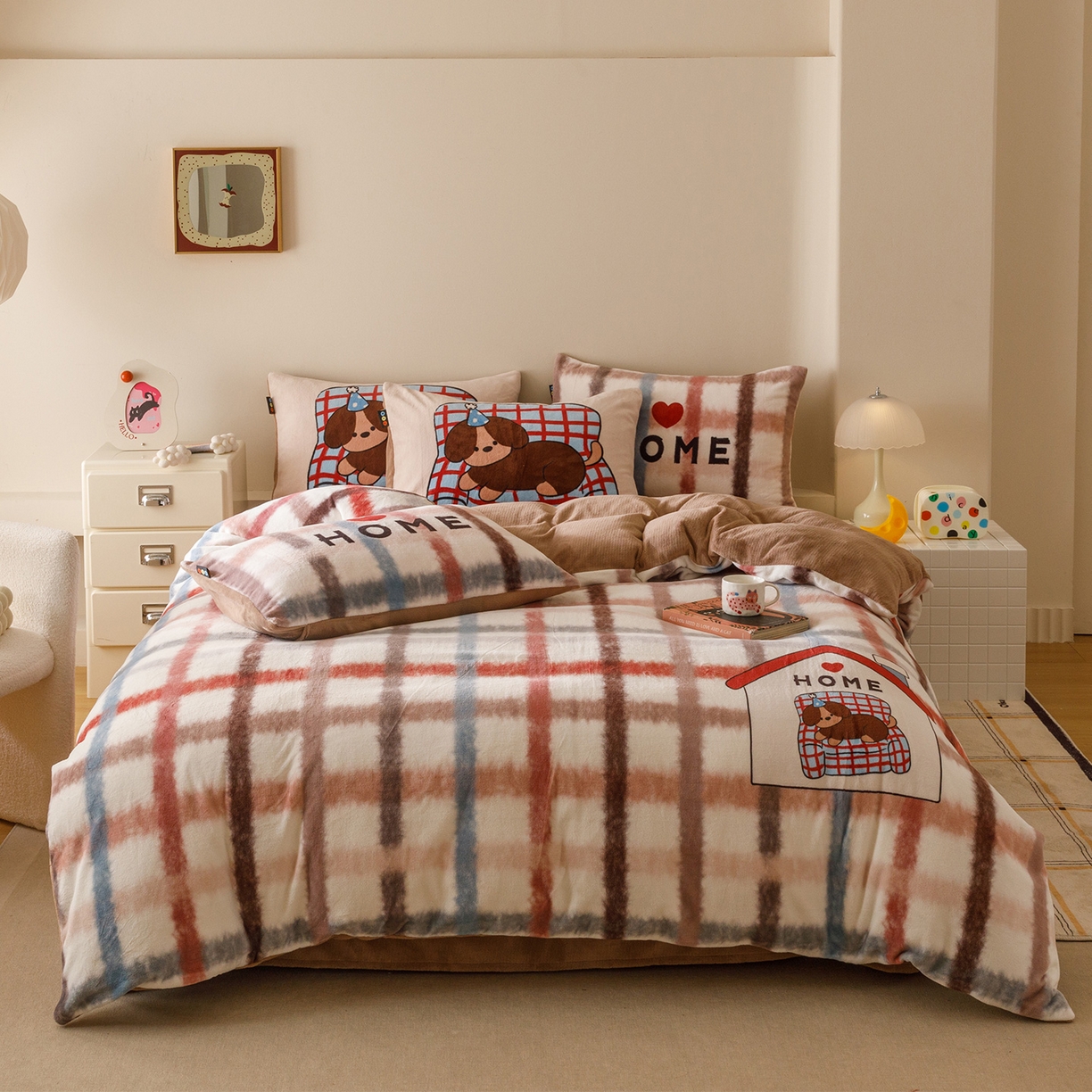 91家纺网 家纺一手货源 找家纺 RYB红黄兰 2025新款设计师原创牛奶绒大版数码印花四件套 毛茸茸