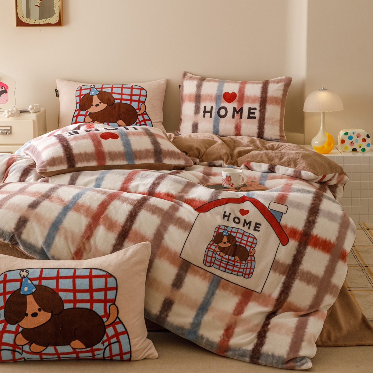 91家纺网 家纺一手货源 找家纺 RYB红黄兰 2025新款设计师原创牛奶绒大版数码印花四件套 毛茸茸