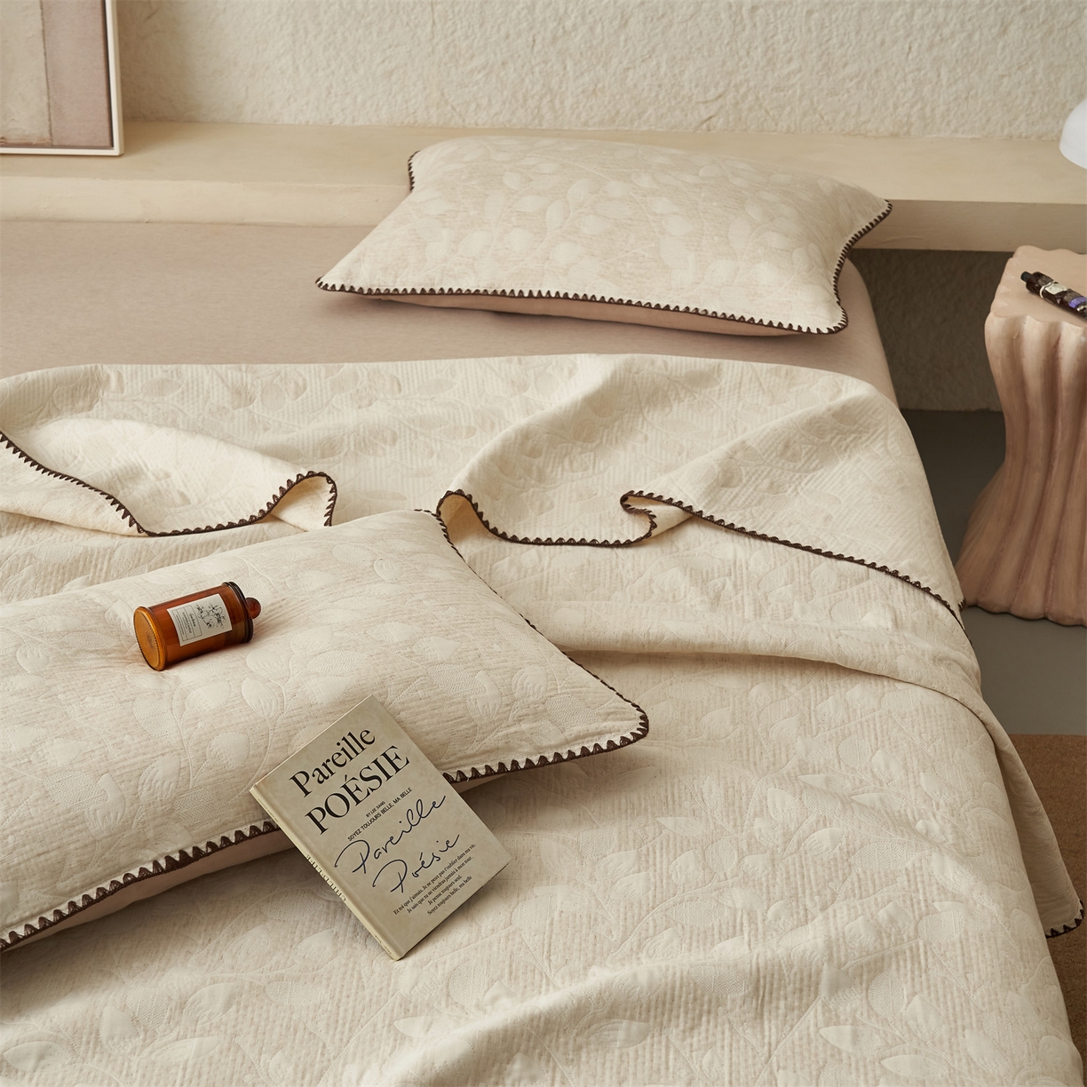 91家纺网 家纺一手货源 找家纺 金鹰 2025新款A类全棉棉麻毛多功能盖毯床盖床单 浮绘花影