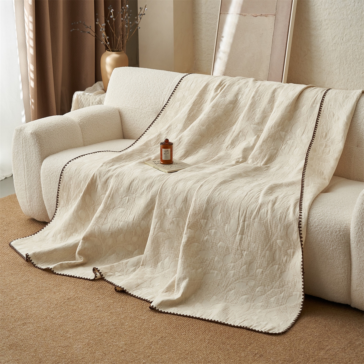 91家纺网 家纺一手货源 找家纺 金鹰 2025新款A类全棉棉麻毛多功能盖毯床盖床单 浮绘花影