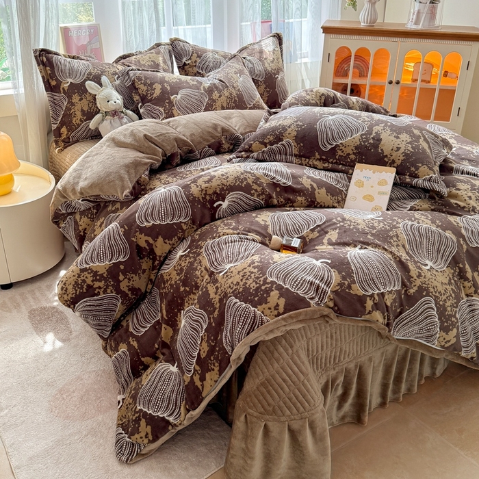 91家纺网 家纺一手货源 找家纺 （总）铠畅 2025新款牛奶绒碎花床单床盖四件套 花妖系列