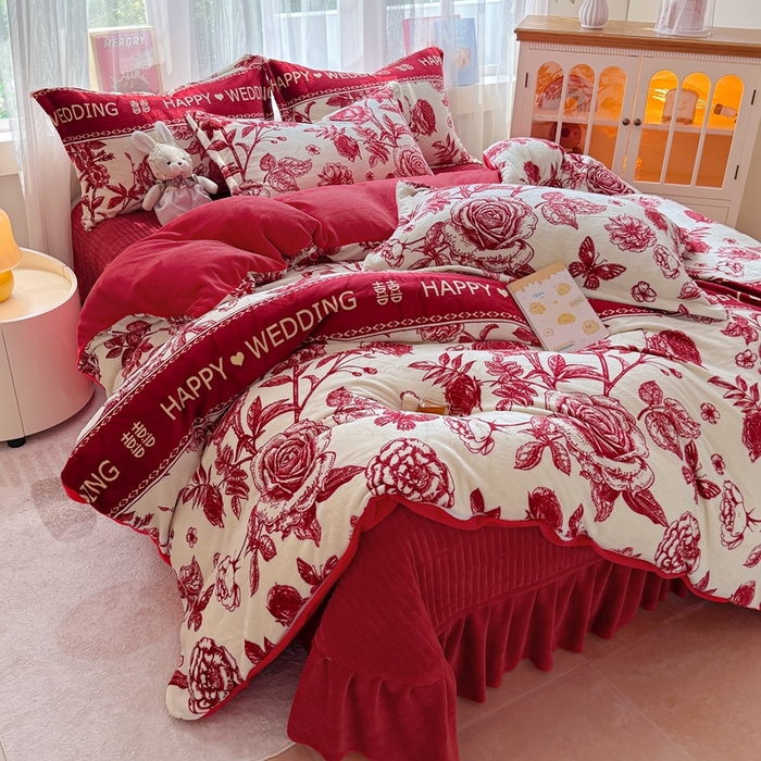 91家纺网 家纺一手货源 找家纺 （总）铠畅 2025新款牛奶绒碎花床单床盖四件套 花妖系列