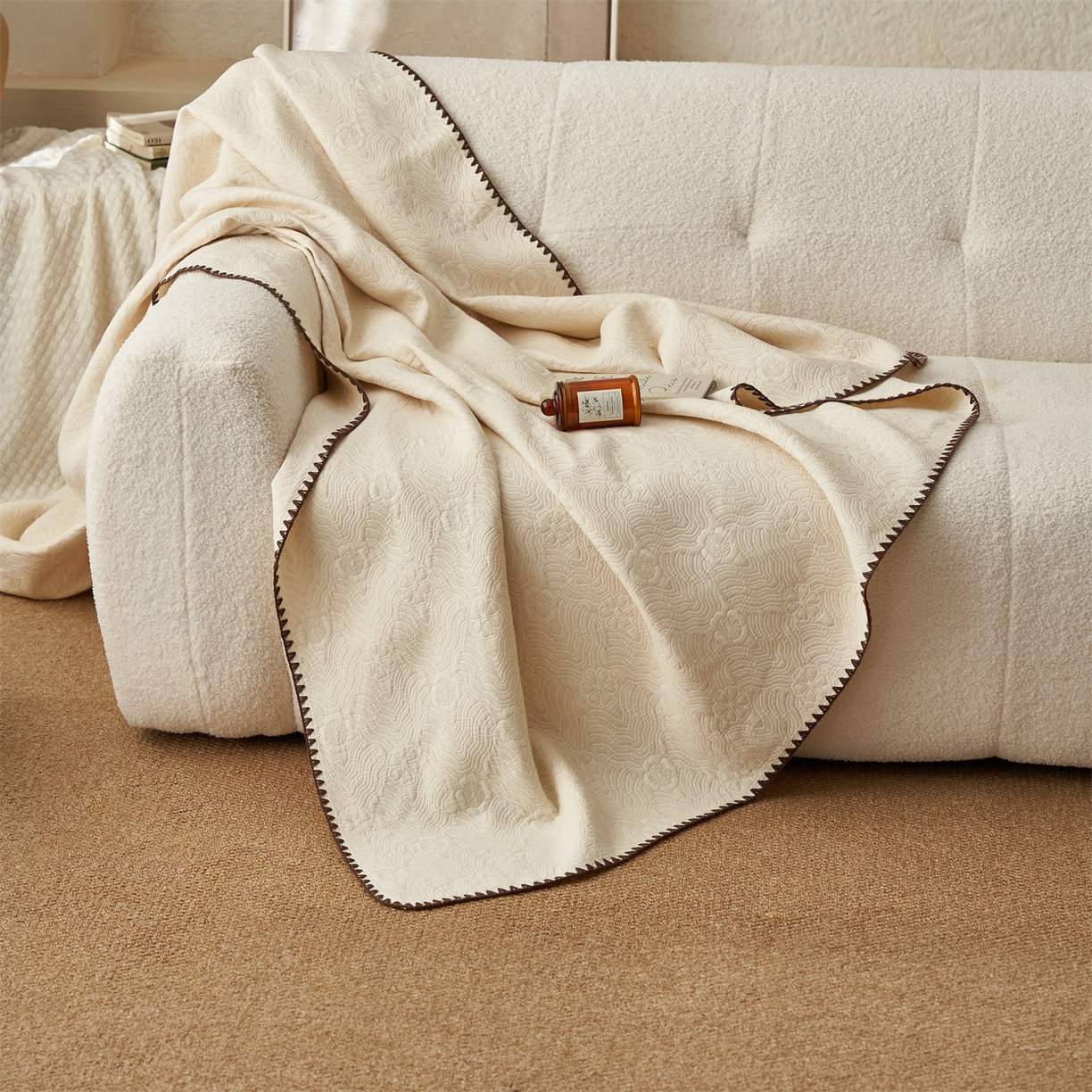 91家纺网 家纺一手货源 找家纺 金鹰 2025新款A类全棉棉麻毛多功能盖毯床盖床单 摩卡