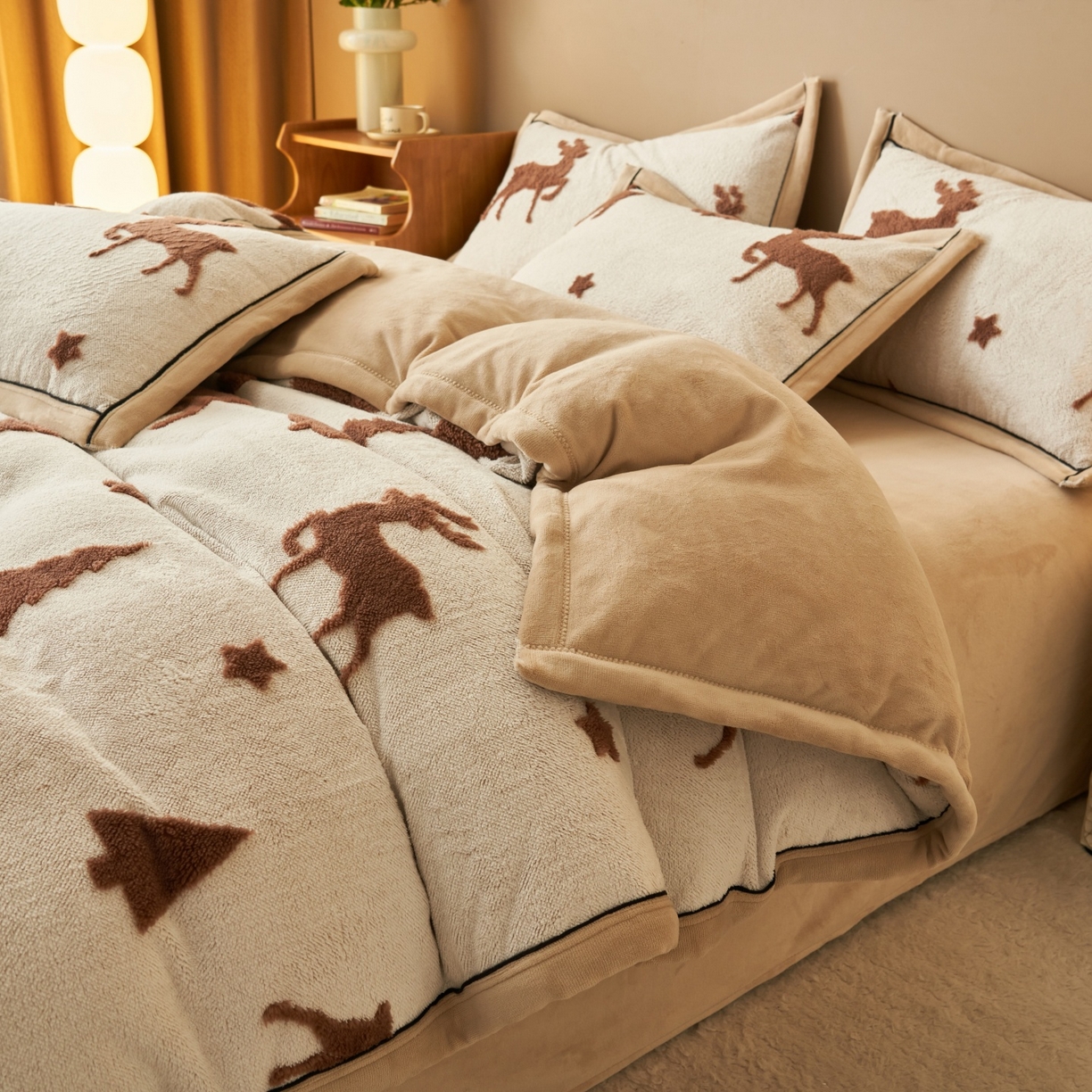 91家纺网 家纺一手货源 找家纺 金鹰 2025新款提花绒牛奶绒四件套 圣诞小鹿