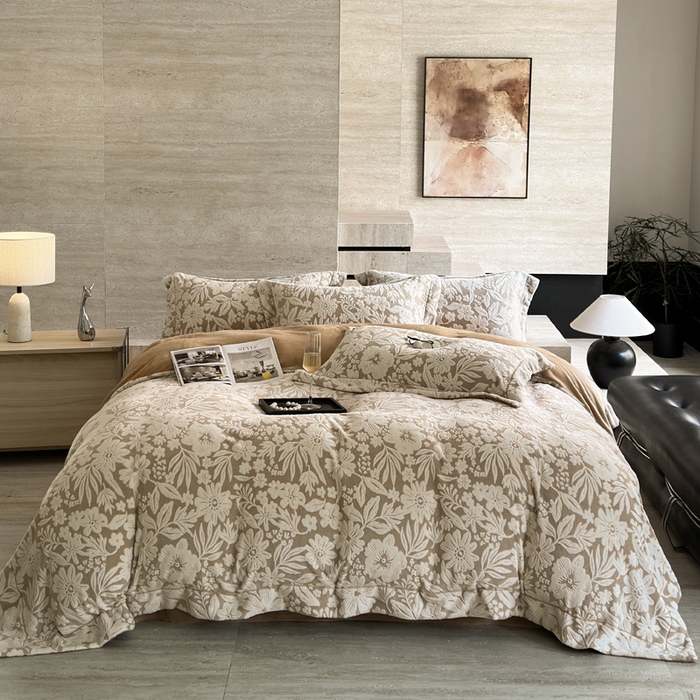 91家纺网 家纺一手货源 找家纺 （总）7V 2025新款A类5D雕花绒四件套高克重立体浮雕牛奶绒大宽边一字绣全工艺四件套