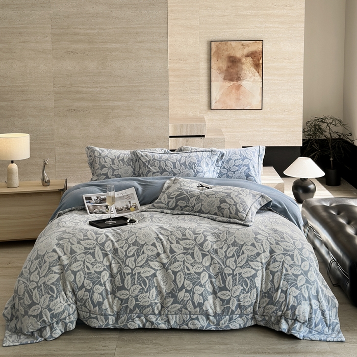 91家纺网 家纺一手货源 找家纺 （总）7V 2025新款A类5D雕花绒四件套高克重立体浮雕牛奶绒大宽边一字绣全工艺四件套