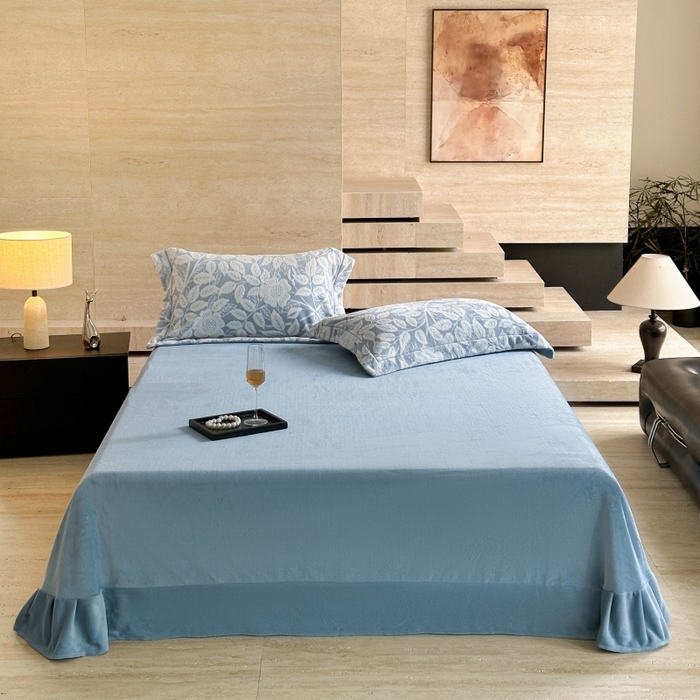 91家纺网 家纺一手货源 找家纺 7V 2025新款A类5D雕花绒四件套高克重立体浮雕牛奶绒大宽边一字绣全工艺四件套 叶子花