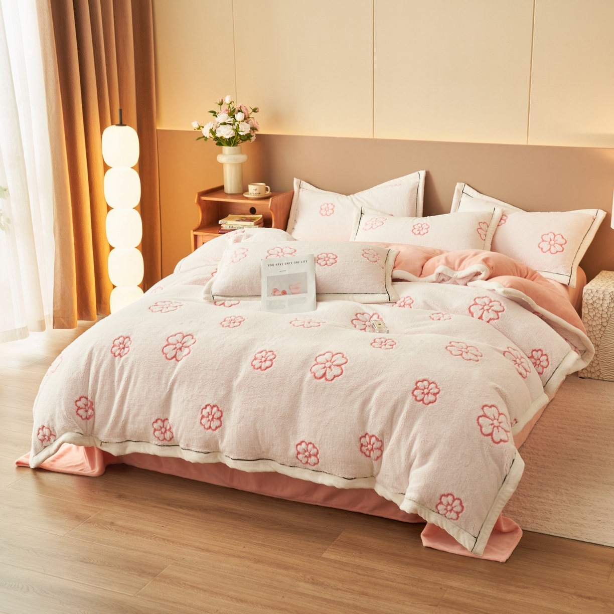 91家纺网 家纺一手货源 找家纺 金鹰 2025新款提花绒牛奶绒四件套 心花怒放