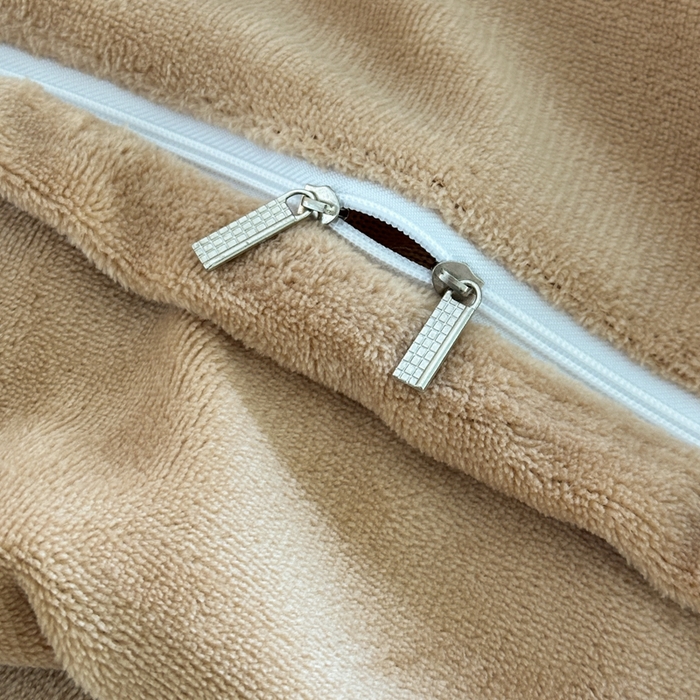 91家纺网 家纺一手货源 找家纺 7V 2025新款A类5D雕花绒四件套高克重立体浮雕牛奶绒大宽边一字绣全工艺四件套 寻梦