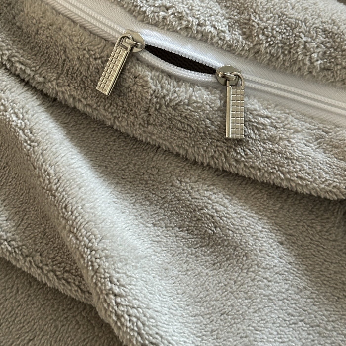 91家纺网 家纺一手货源 找家纺 7V 2025新款A类5D雕花绒四件套高克重立体浮雕牛奶绒大宽边一字绣全工艺四件套 爱意浓