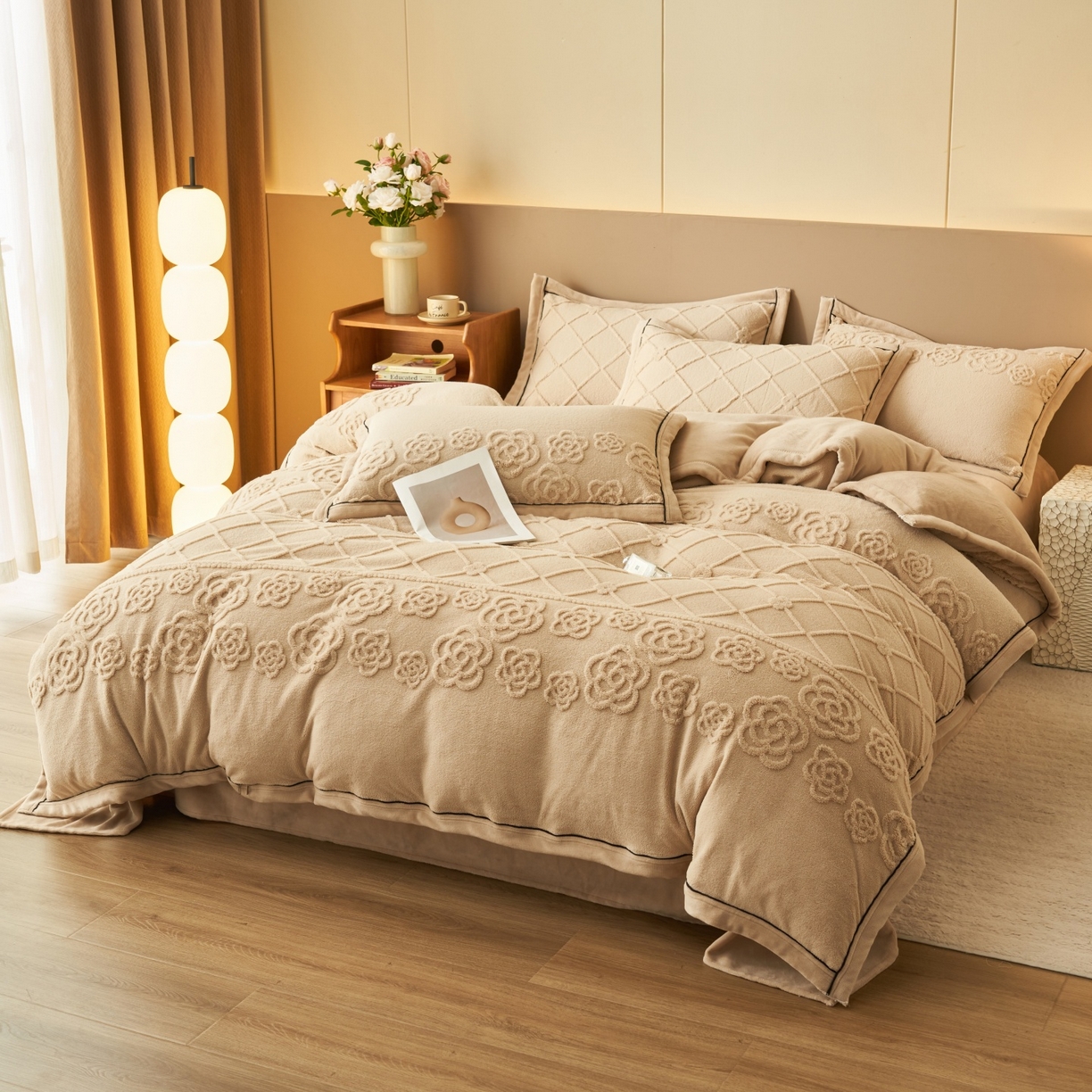 91家纺网 家纺一手货源 找家纺 金鹰 2025新款提花绒牛奶绒四件套 香奈花园-驼