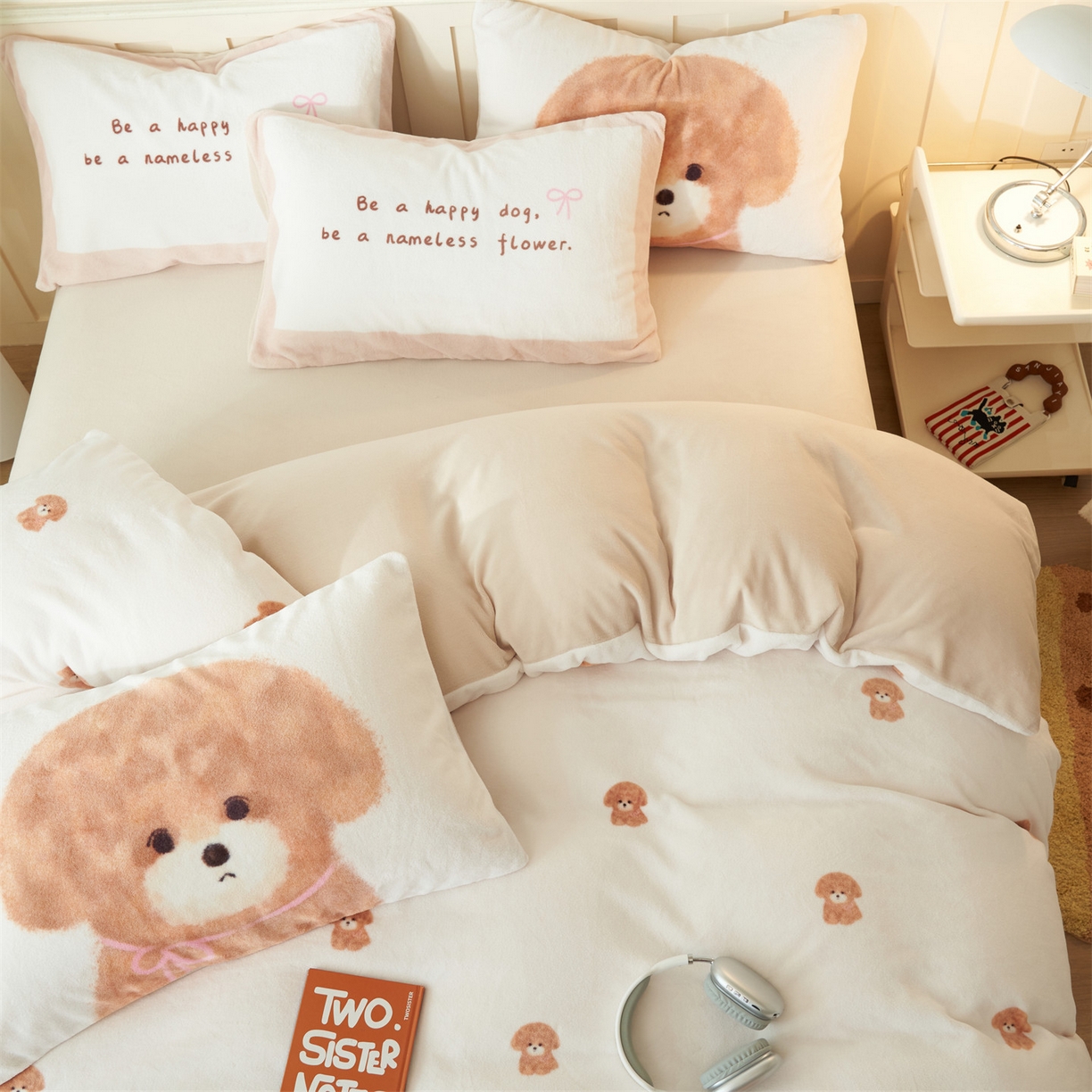 91家纺网 家纺一手货源 找家纺 金鹰 2025新款数码印花卡通牛奶绒四件套 汪星人