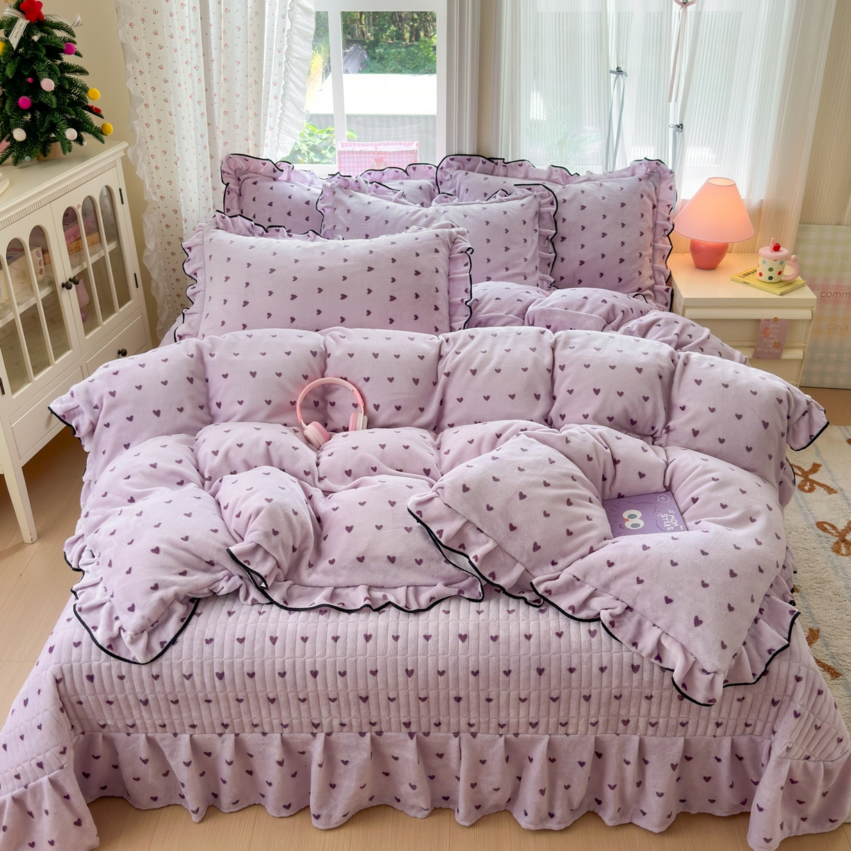 91家纺网 家纺一手货源 找家纺 德比尔斯  2025新款高克重AA版韩版牛奶绒床盖四件套 爱心-紫
