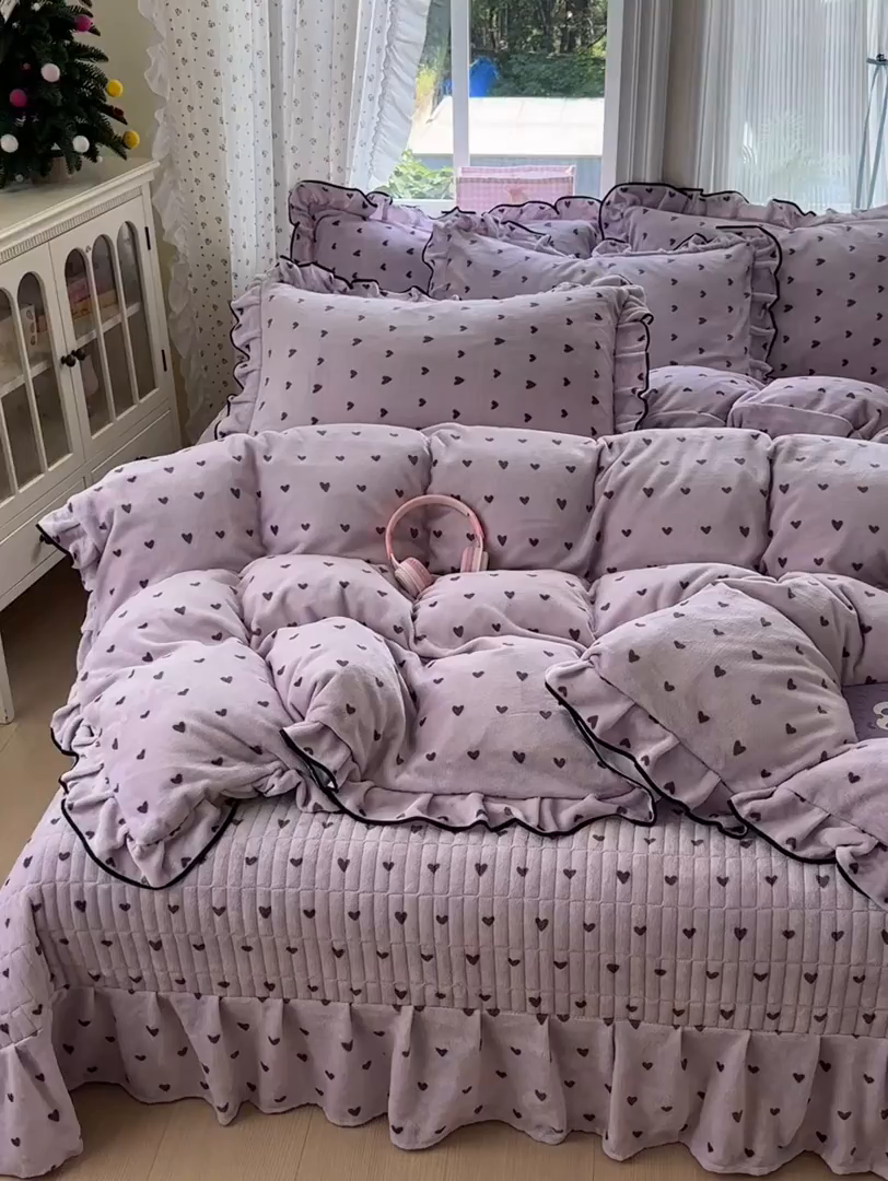 91家纺网 家纺一手货源 找家纺 （总）德比尔斯  2025新款高克重AA版韩版牛奶绒床盖四件套