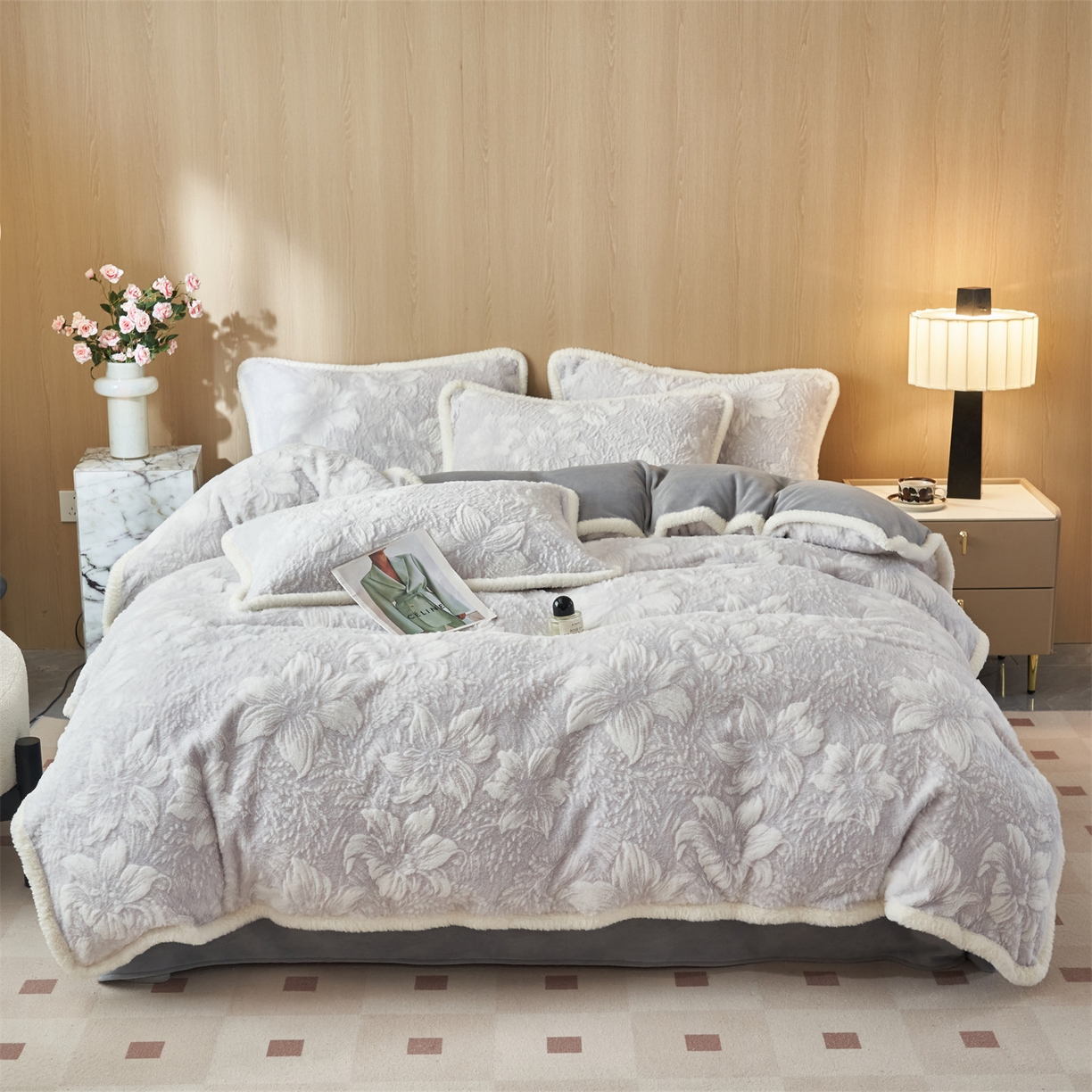 91家纺网 家纺一手货源 找家纺 金鹰 2025新款A类兔毛绒烂花四件套加厚牛奶绒四件套 蔓生