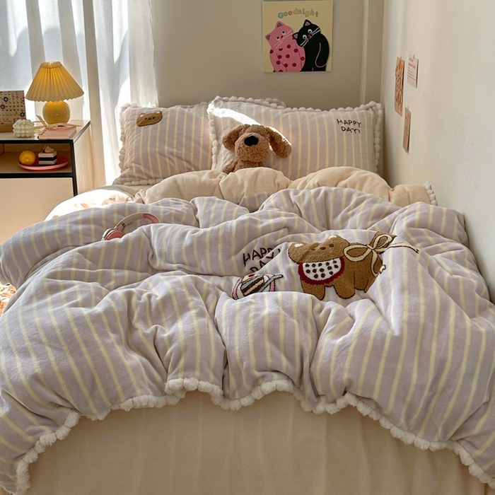 艾咪-Amy ntmy 2025新款可爱毛巾绣毛球款牛奶绒四件套-蛋糕猫咪 蛋糕猫咪-紫