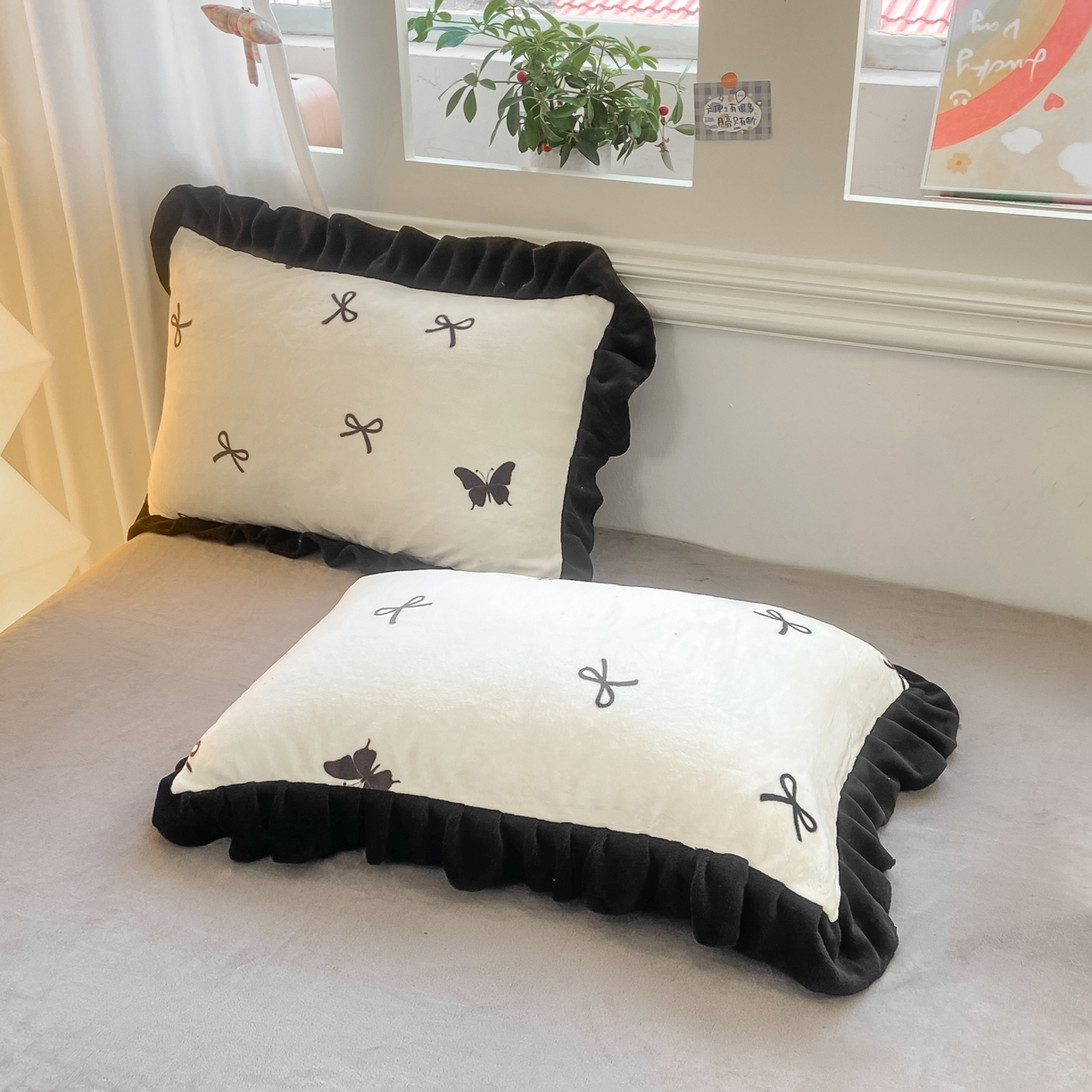 91家纺网 家纺一手货源 找家纺 富之航家纺 2025新款小香风赫本风ins风大牌韩版大花边轻奢牛奶绒四件套 蝶栖