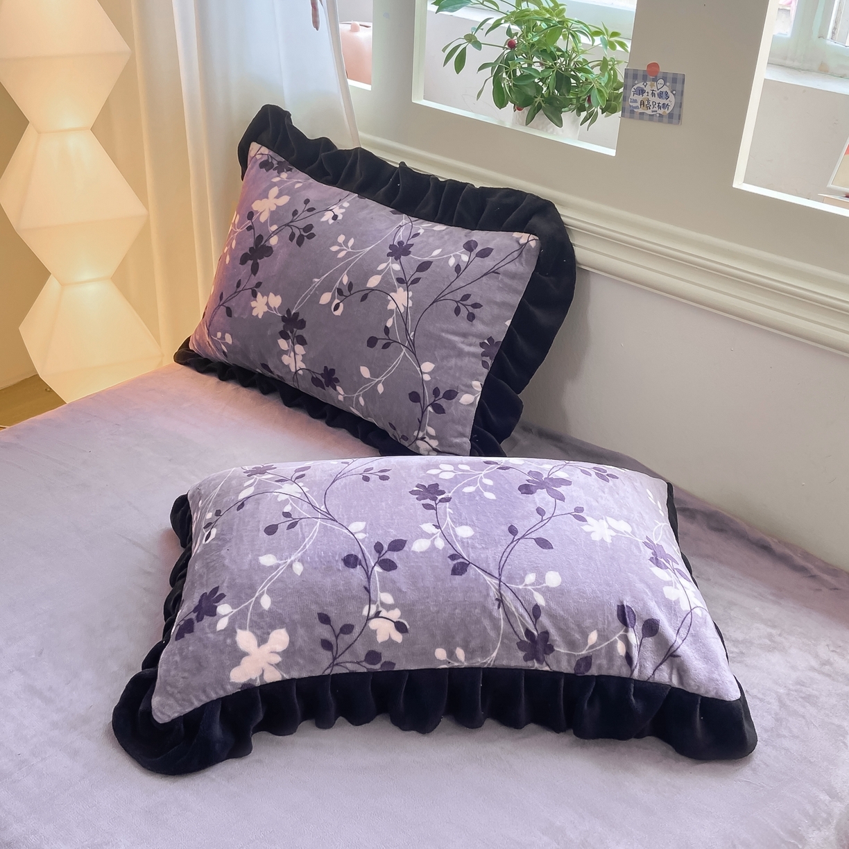 91家纺网 家纺一手货源 找家纺 富之航家纺 2025新款小香风赫本风ins风大牌韩版大花边轻奢牛奶绒四件套 紫萝