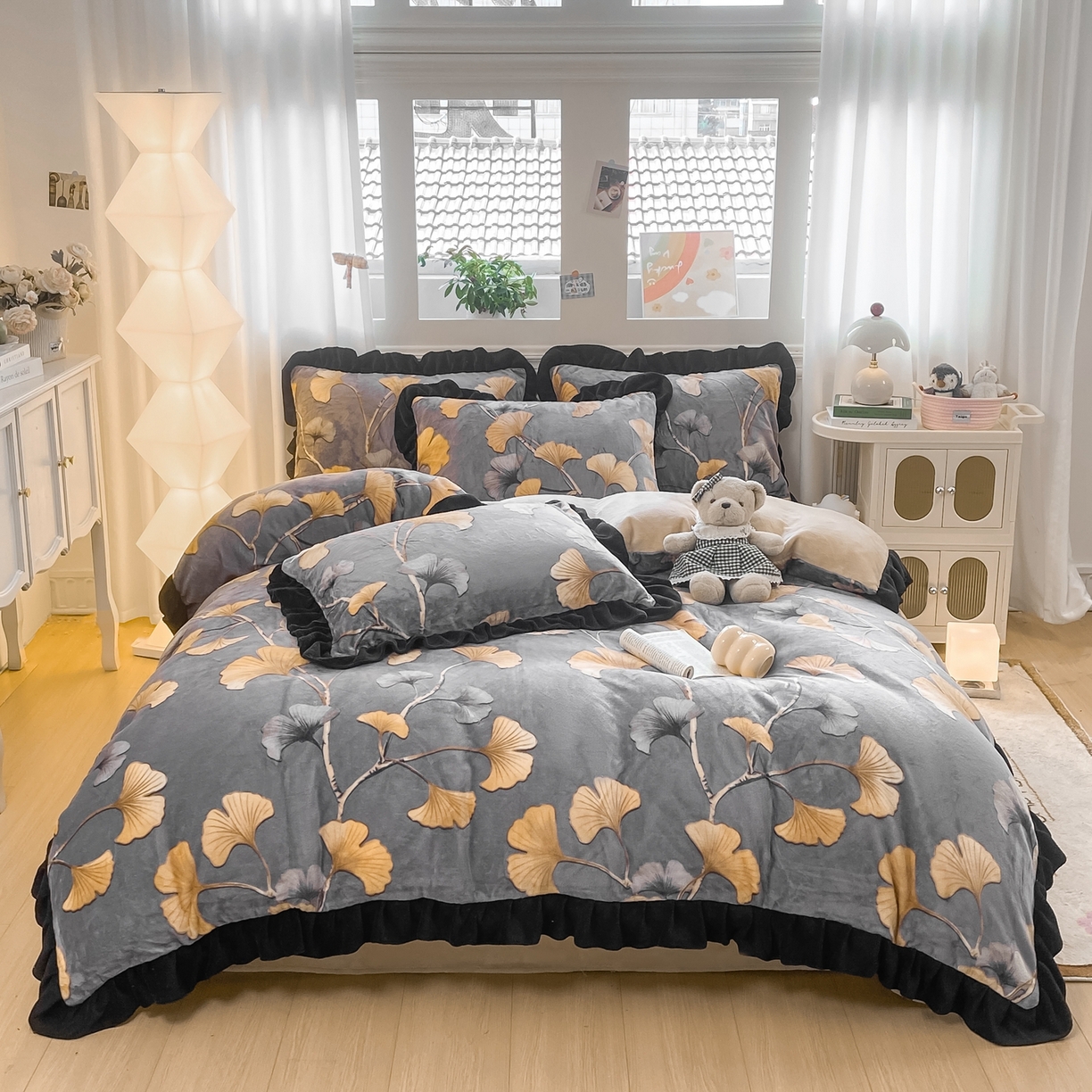 91家纺网 家纺一手货源 找家纺 富之航家纺 2025新款小香风赫本风ins风大牌韩版大花边轻奢牛奶绒四件套 慕秋