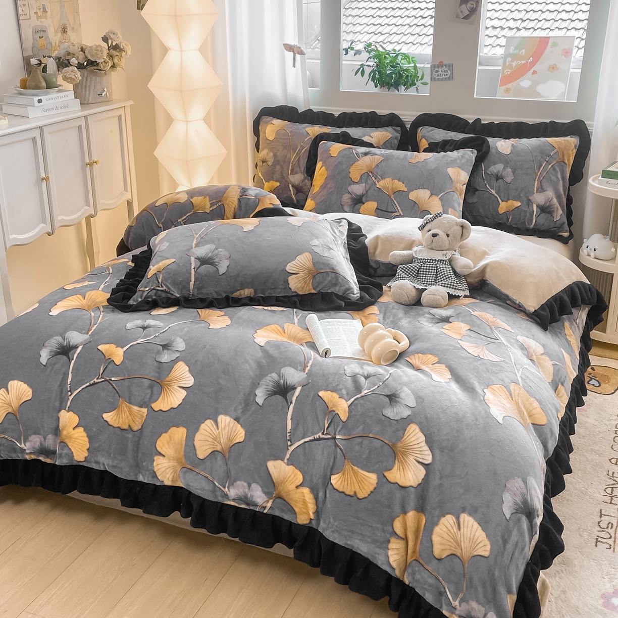 91家纺网 家纺一手货源 找家纺 富之航家纺 2025新款小香风赫本风ins风大牌韩版大花边轻奢牛奶绒四件套 慕秋