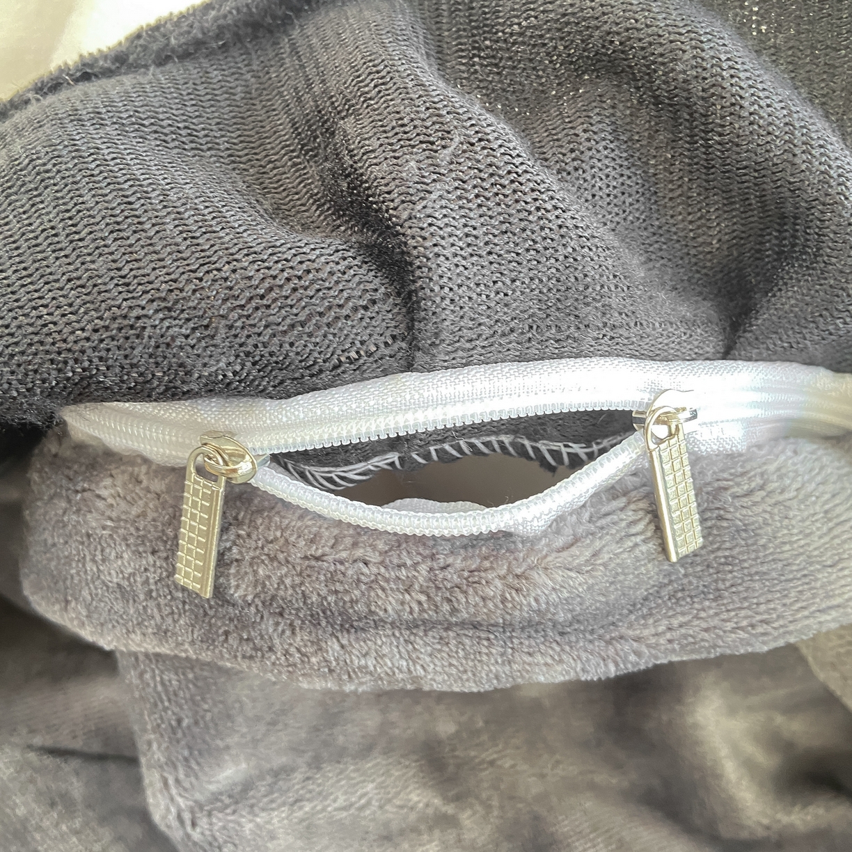 91家纺网 家纺一手货源 找家纺 富之航家纺 2025新款小香风赫本风ins风大牌韩版大花边轻奢牛奶绒四件套 蝶栖