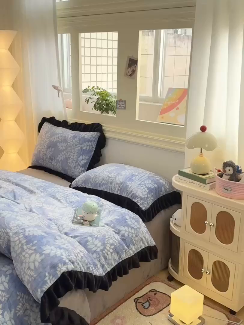 91家纺网 家纺一手货源 找家纺 富之航家纺 2025新款小香风赫本风ins风大牌韩版大花边轻奢牛奶绒四件套 叶叙