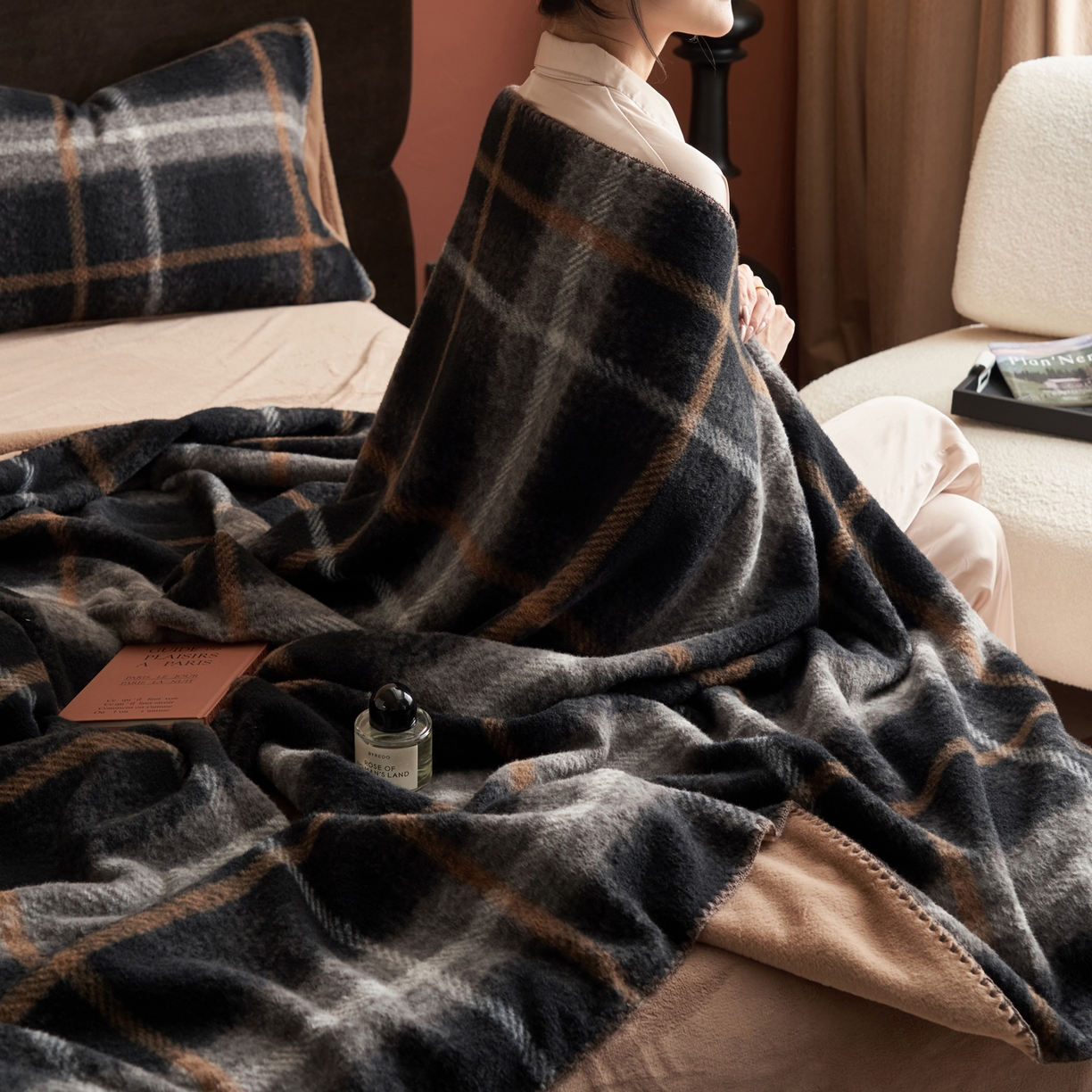 91家纺网 家纺一手货源 找家纺 （总）晨曦家纺 2025新款仿生羊毛绒毛毯沙发盖毯办公室午睡毯四季毯