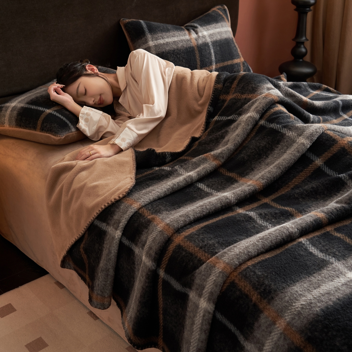 91家纺网 家纺一手货源 找家纺 晨曦家纺 2025新款仿生羊毛绒毛毯沙发盖毯办公室午睡毯四季毯 暗格棕调