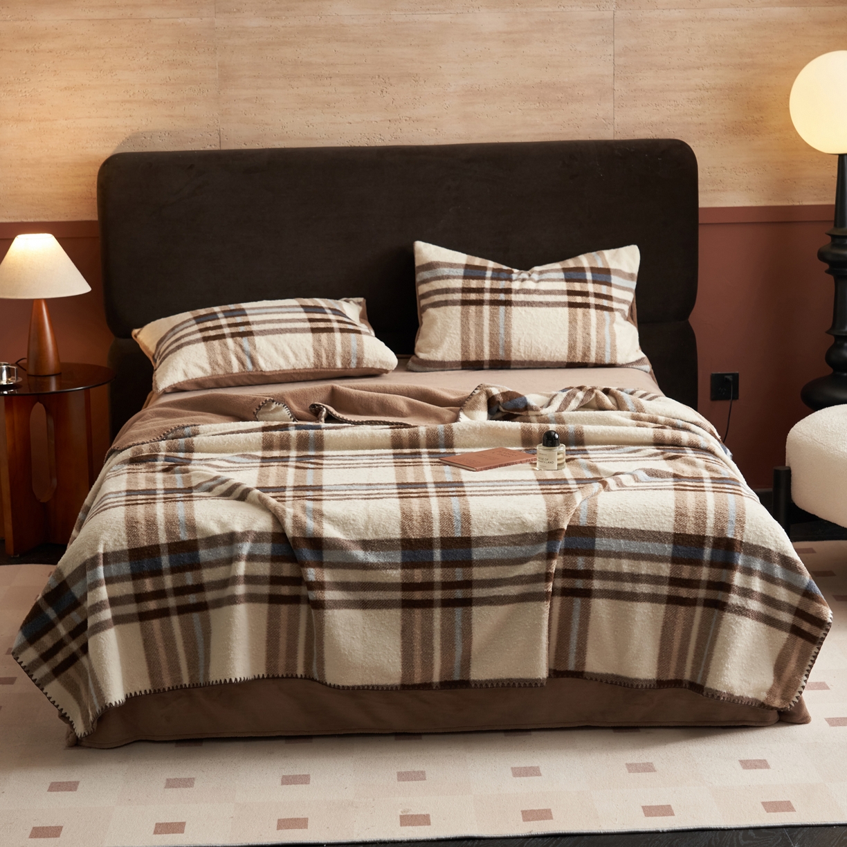 91家纺网 家纺一手货源 找家纺 晨曦家纺 2025新款仿生羊毛绒毛毯沙发盖毯办公室午睡毯四季毯 摩卡格影