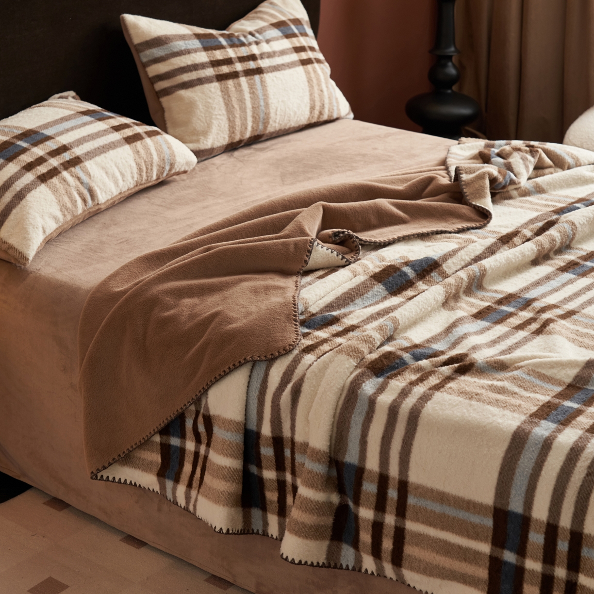 91家纺网 家纺一手货源 找家纺 晨曦家纺 2025新款仿生羊毛绒毛毯沙发盖毯办公室午睡毯四季毯 摩卡格影